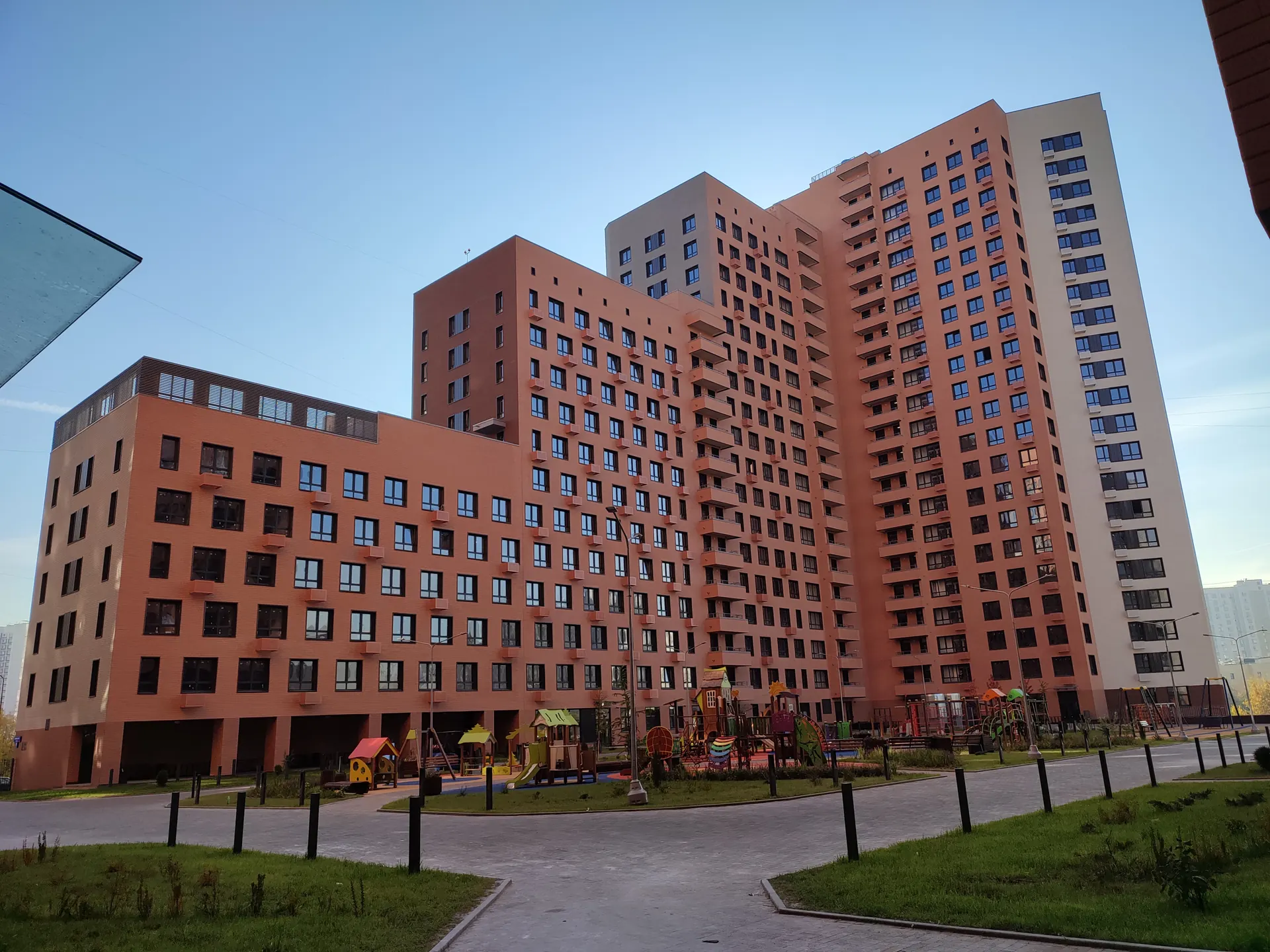 Жилой комплекс «Тополя» с подземной автостоянкой и нежилыми помещениями — фото 9